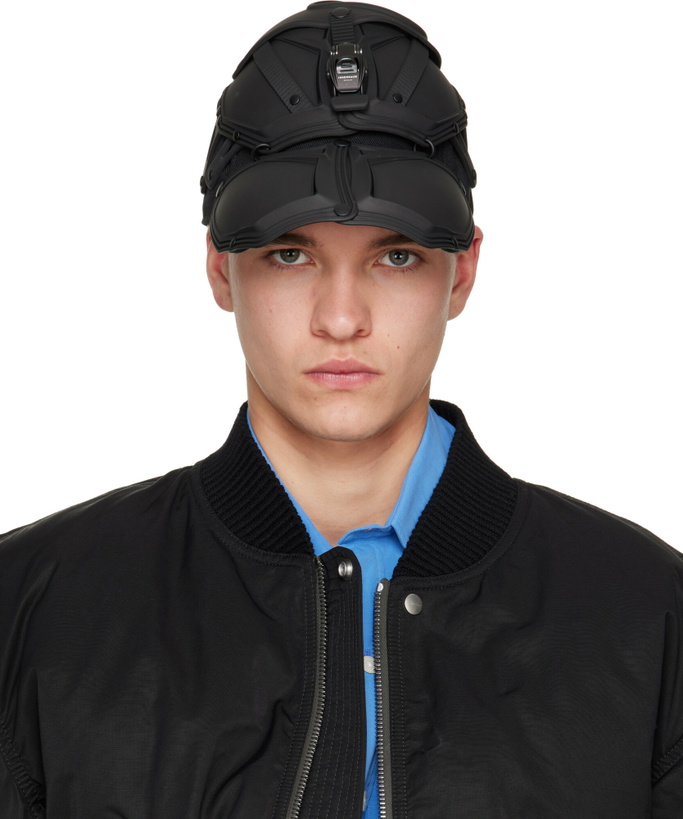 Photo: Innerraum Black Object 142 Helmet Cap