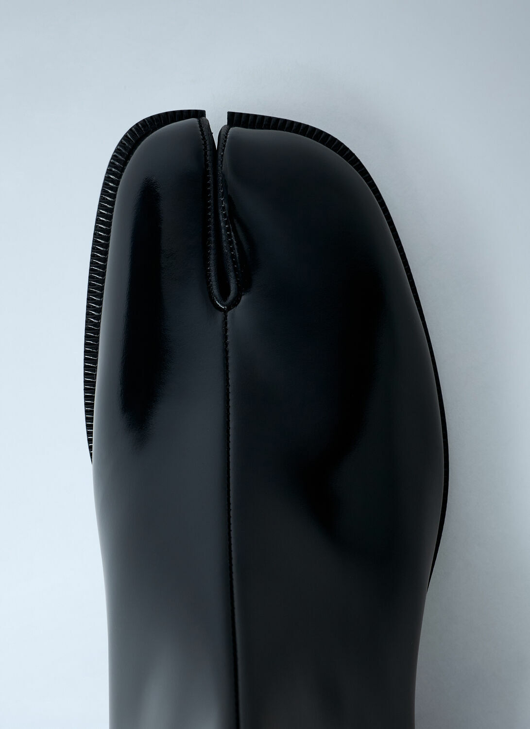 Maison Margiela Tabi Chelsea Boots