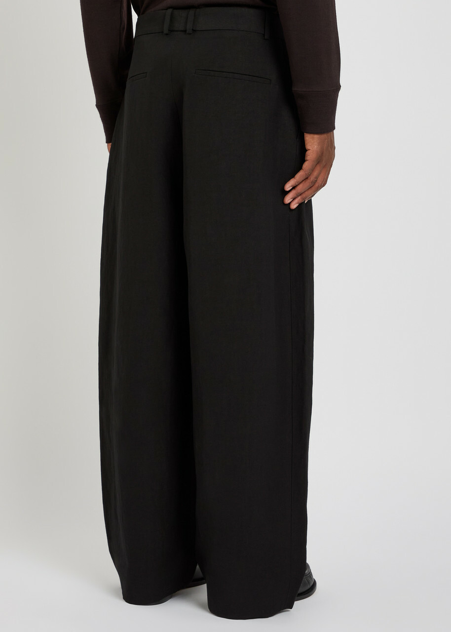 Studio Nicholson Line Pleated Linen and Wool-blend Trousers Black