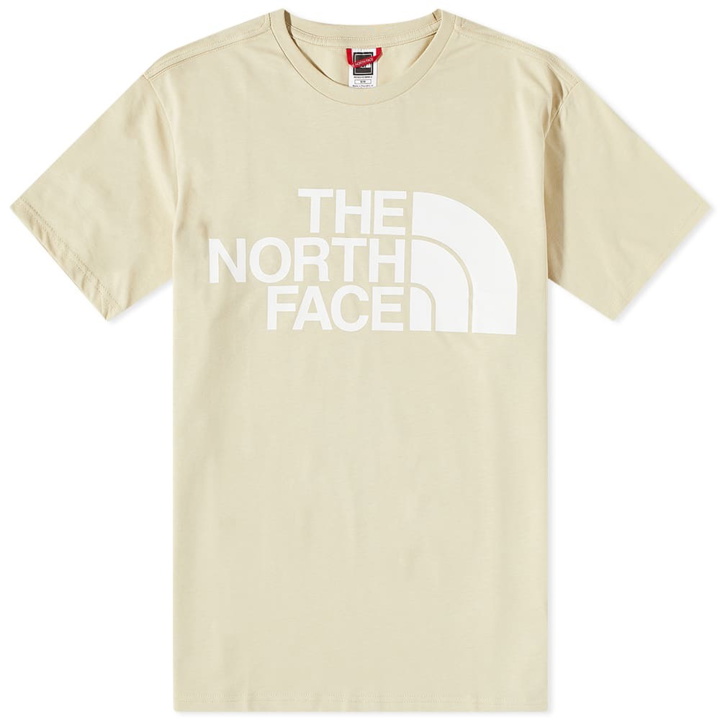 Photo: The North Face Men's Standard M T-Shirt in Gravel