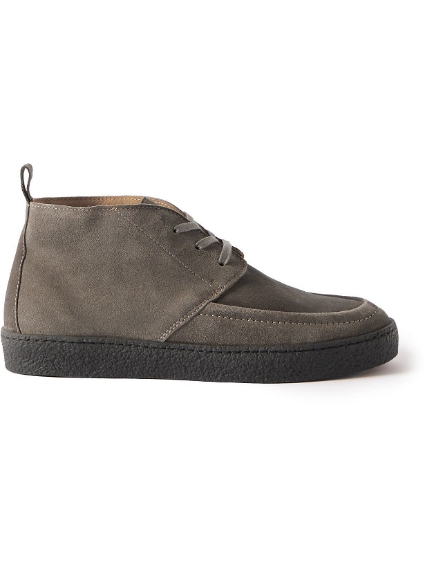 Photo: Mr P. - Larry Regenerated Suede by evolo® Chukka Boots - Gray