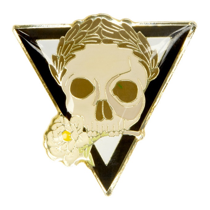 Photo: Undercover Gold Skull Pin