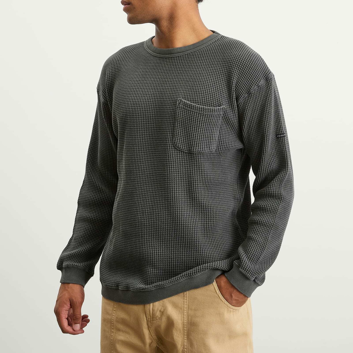 Manastash Men's Heavy Snug Thermal Long Sleeve T-Shirt in Black