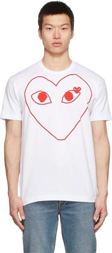 Photo: COMME des GARÇONS PLAY White Outline Heart T-Shirt