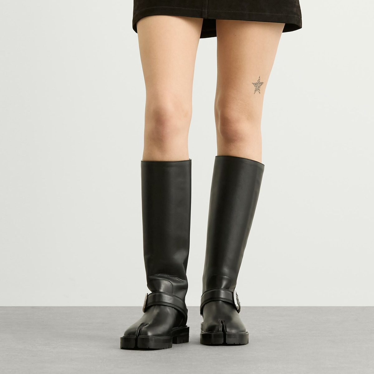 Maison Margiela Women's Tabi County Knee High Boots in Black