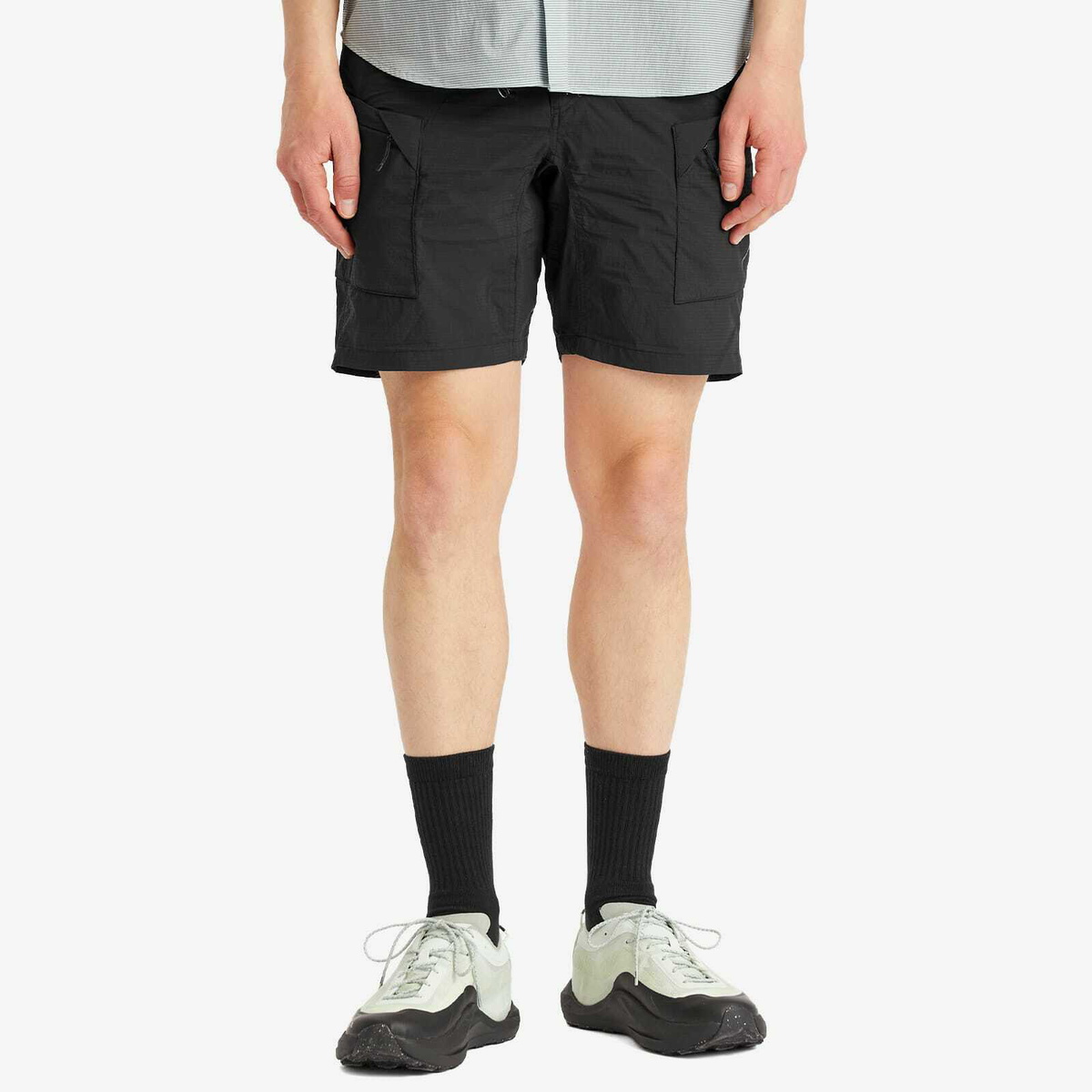 CAYL Men's Light Cargo Shorts in Black