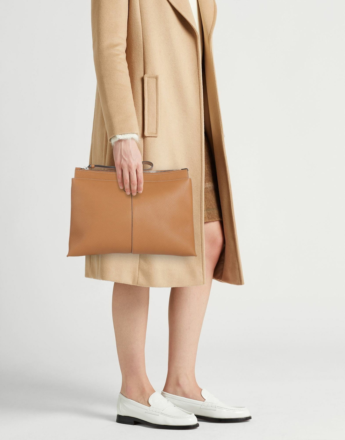 Tod's Womens Clutch Camel