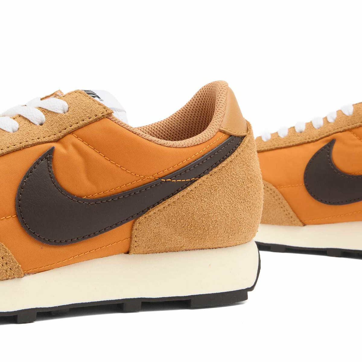 Nike Dbreak Sp Sneaker in Flax/Pale Ivory/Black