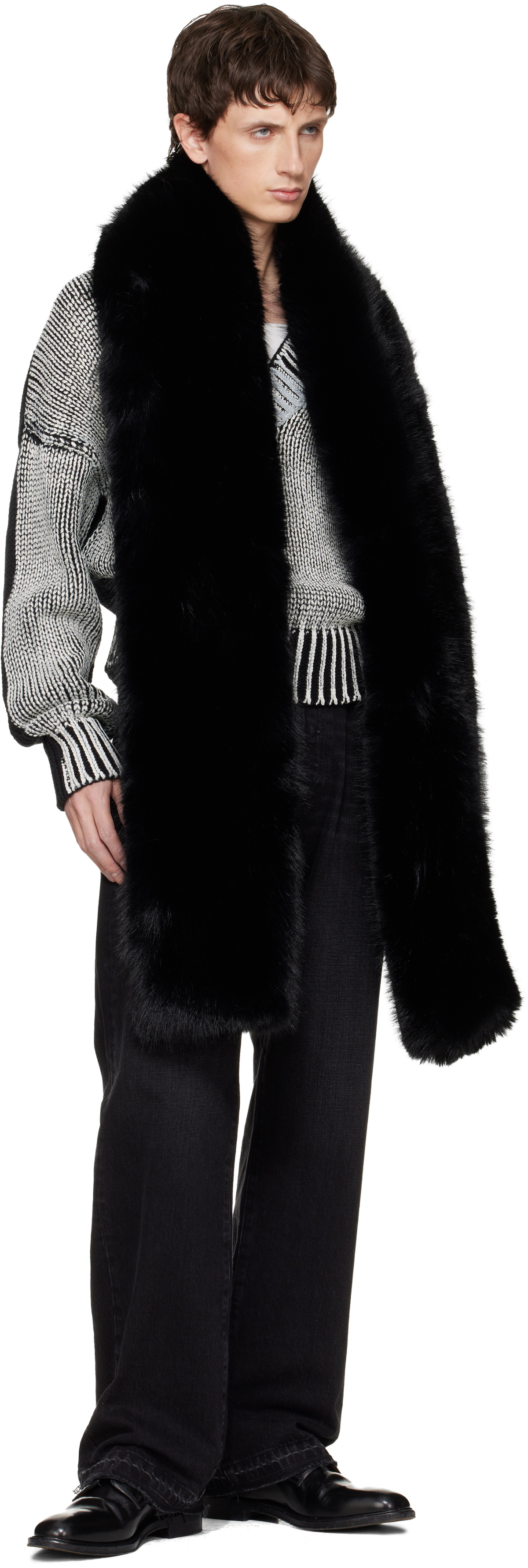 VAQUERA Black Faux Fur Scarf