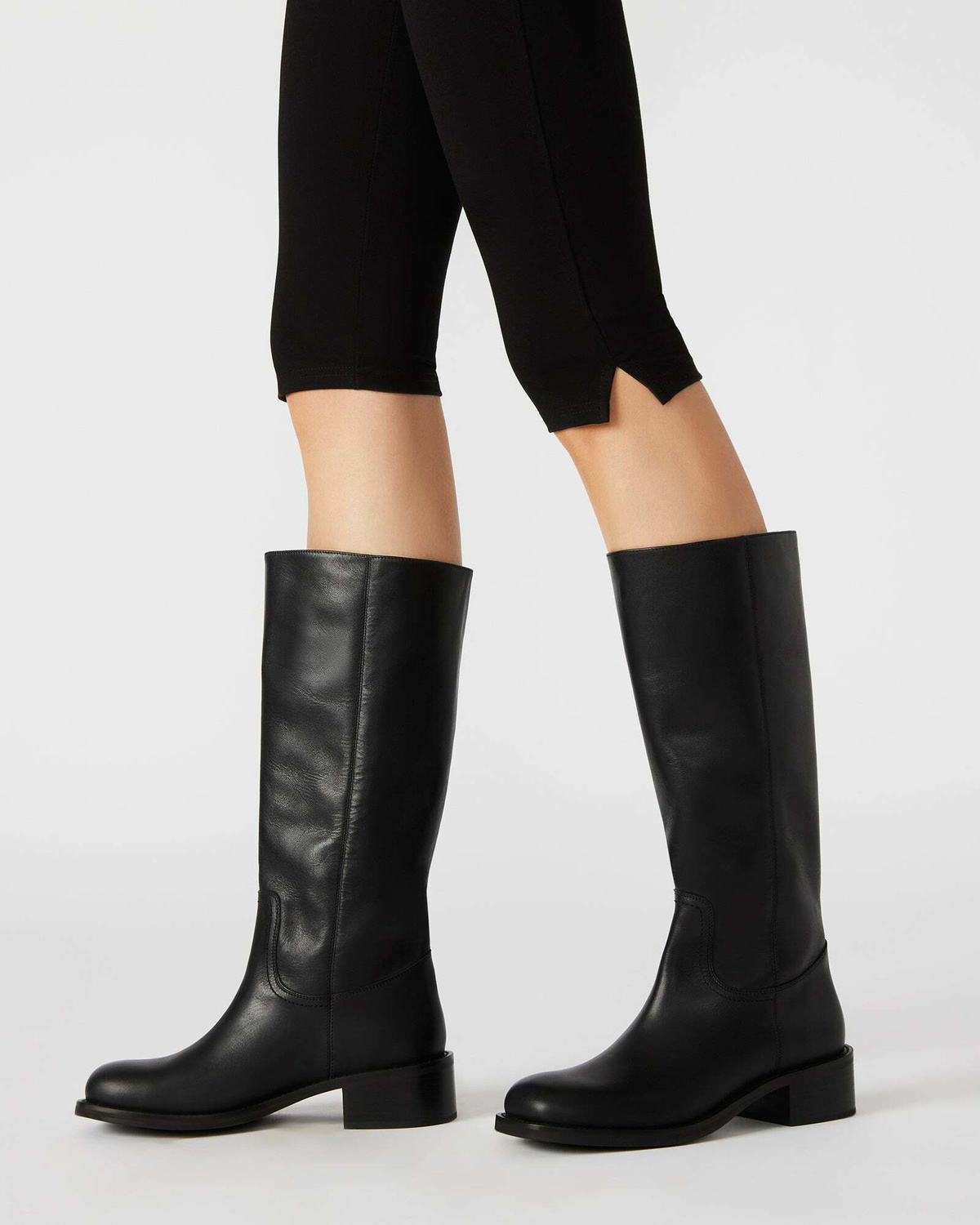 Steve Madden Riggss Boots in Black