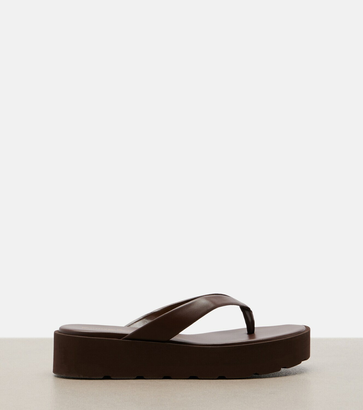 Gianvito Rossi Leather platform thong sandals