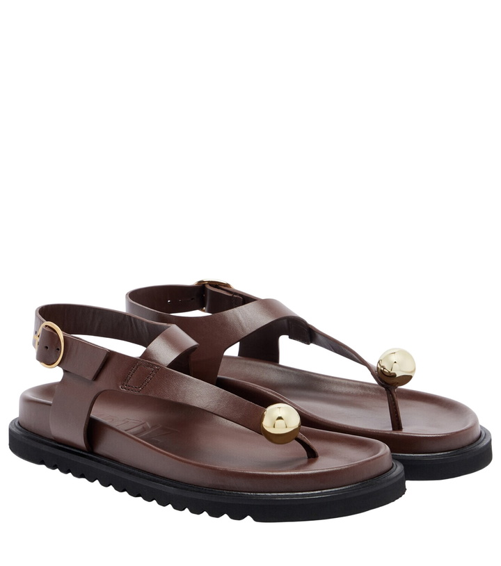 Photo: Souliers Martinez Spiaggia leather sandals