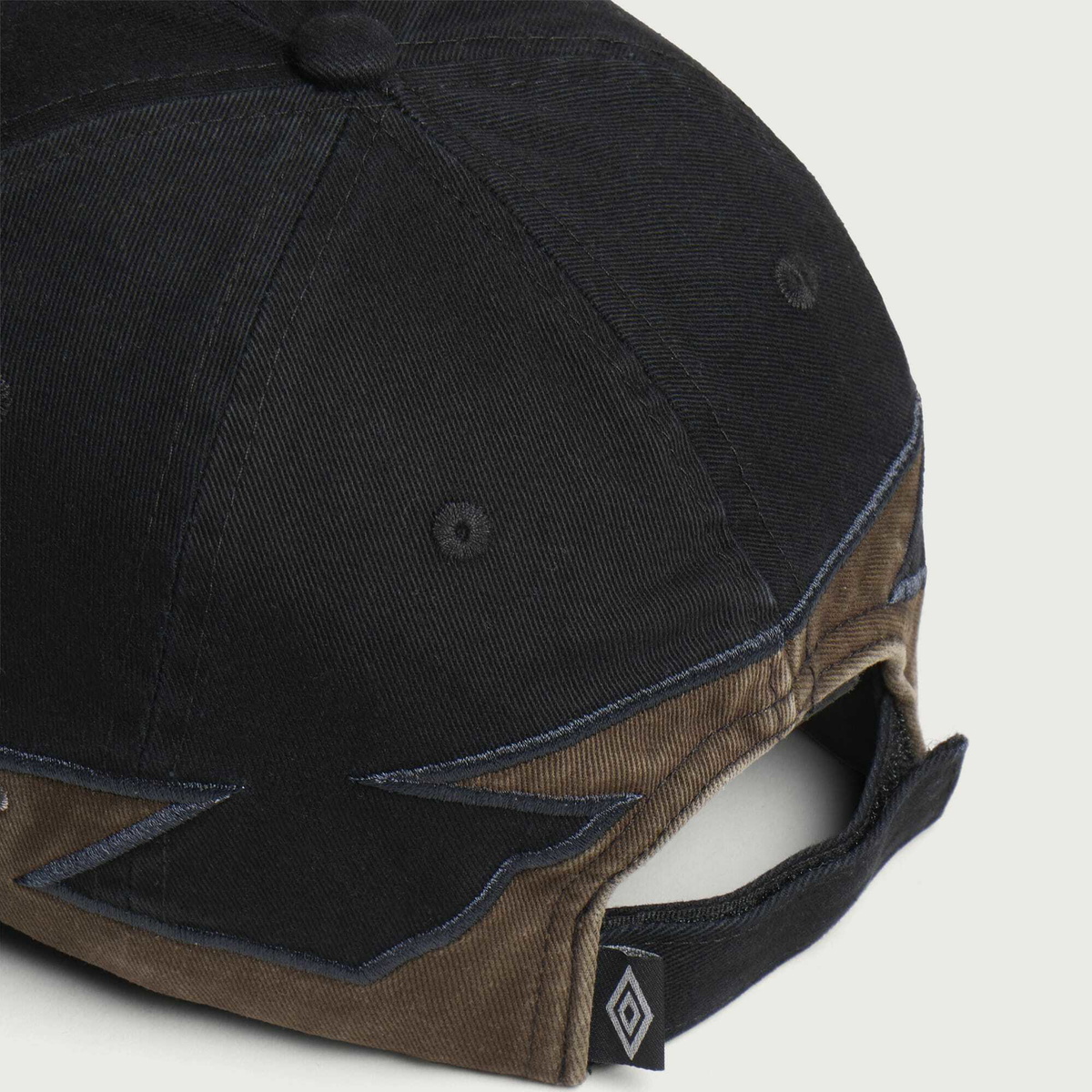 Umbro by Slam Jam Men's Laurel Cap in Brown Black