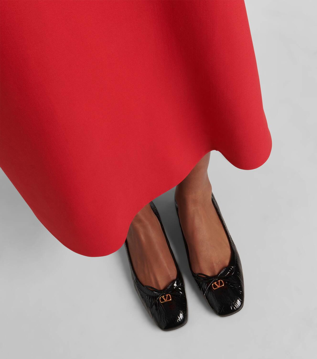 【関税込み】Valentino Garavani 'VLogo' ballet flats Valentino Garavani VLogo Signature patent leather ballet