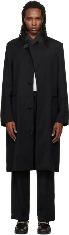 Photo: NULLUS Black Pierced Collar Coat