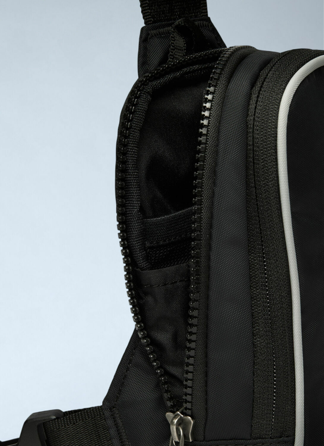 Nike Logo Motif Crossbody Bag