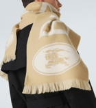Burberry Logo wool scarf