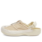 Crocs Running Vest Clog in Bone