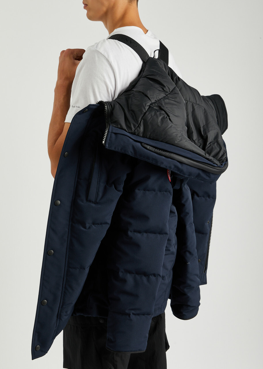 Canada Goose Carson Quilted Arctic-Tech Parka Navy L, Men's Designer Parka, Male