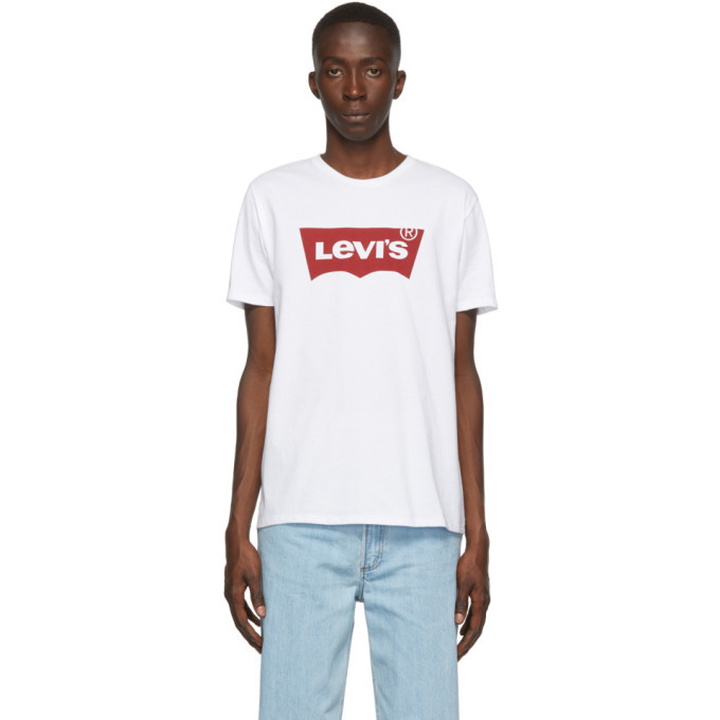 Photo: Levis White Classic Logo T-Shirt