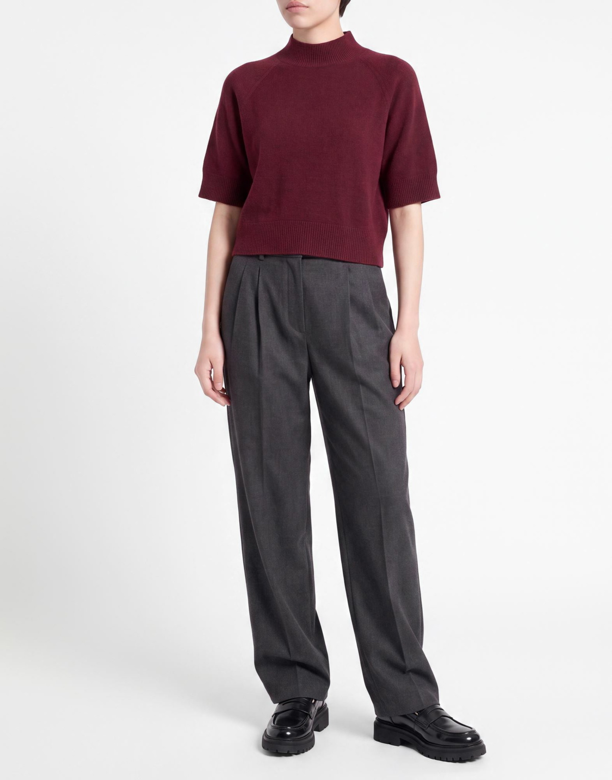 Manila Grace Womens Turtleneck in Garnet