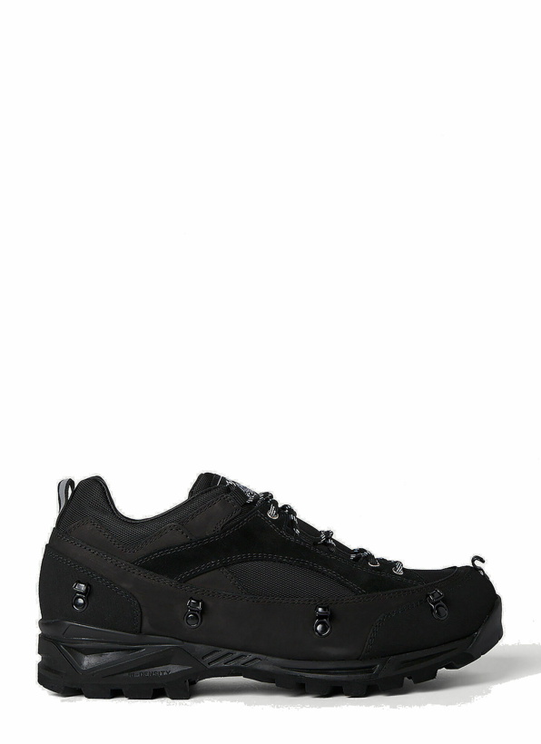 Photo: Grappa Sneakers in Black