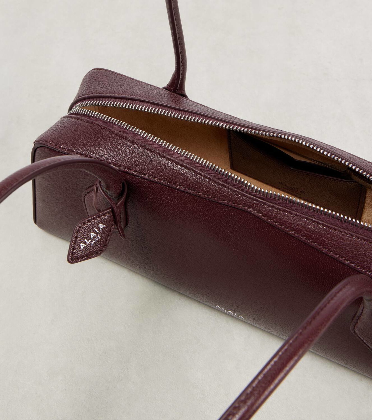 Alaïa Le Teckel Medium leather shoulder bag