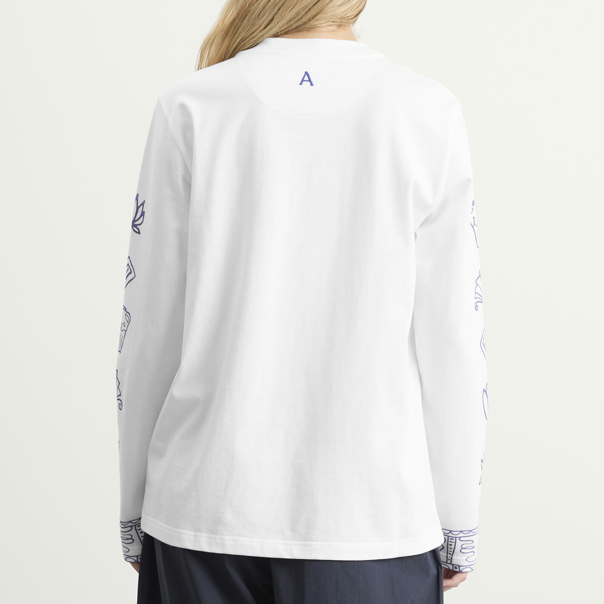 ALÉMAIS Women's Leela Long Sleeve T-Shirt in Cream