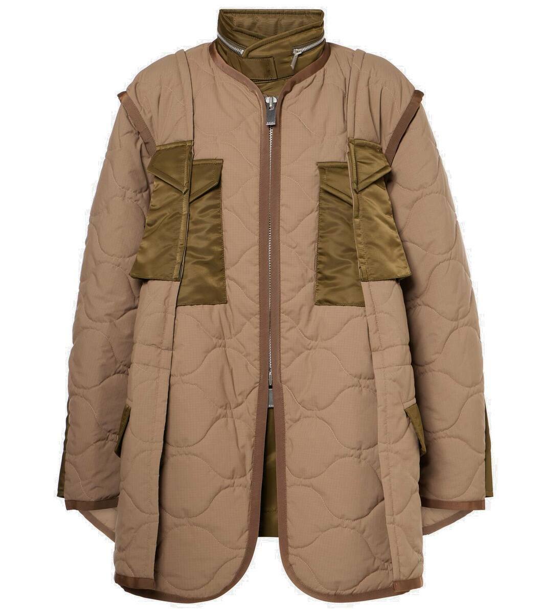 【SACAI】Rip Stop Quilted Coat【関税送料込】 sacai Navy & Black Rip Stop Quilted Coat Sacai
