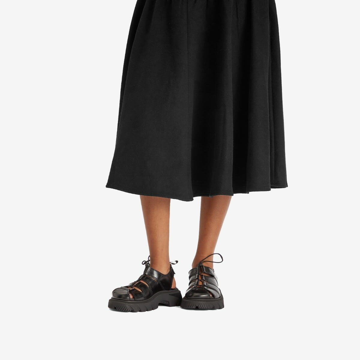 MIISTA Women's Eunice Sandals in Black