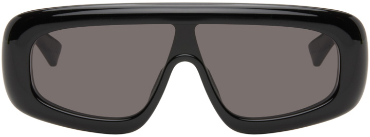 Photo: Bottega Veneta Black Bombe Shield Sunglasses