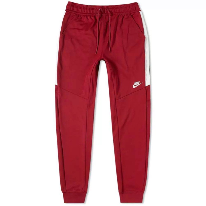 Photo: Nike Tribute Jogger Red