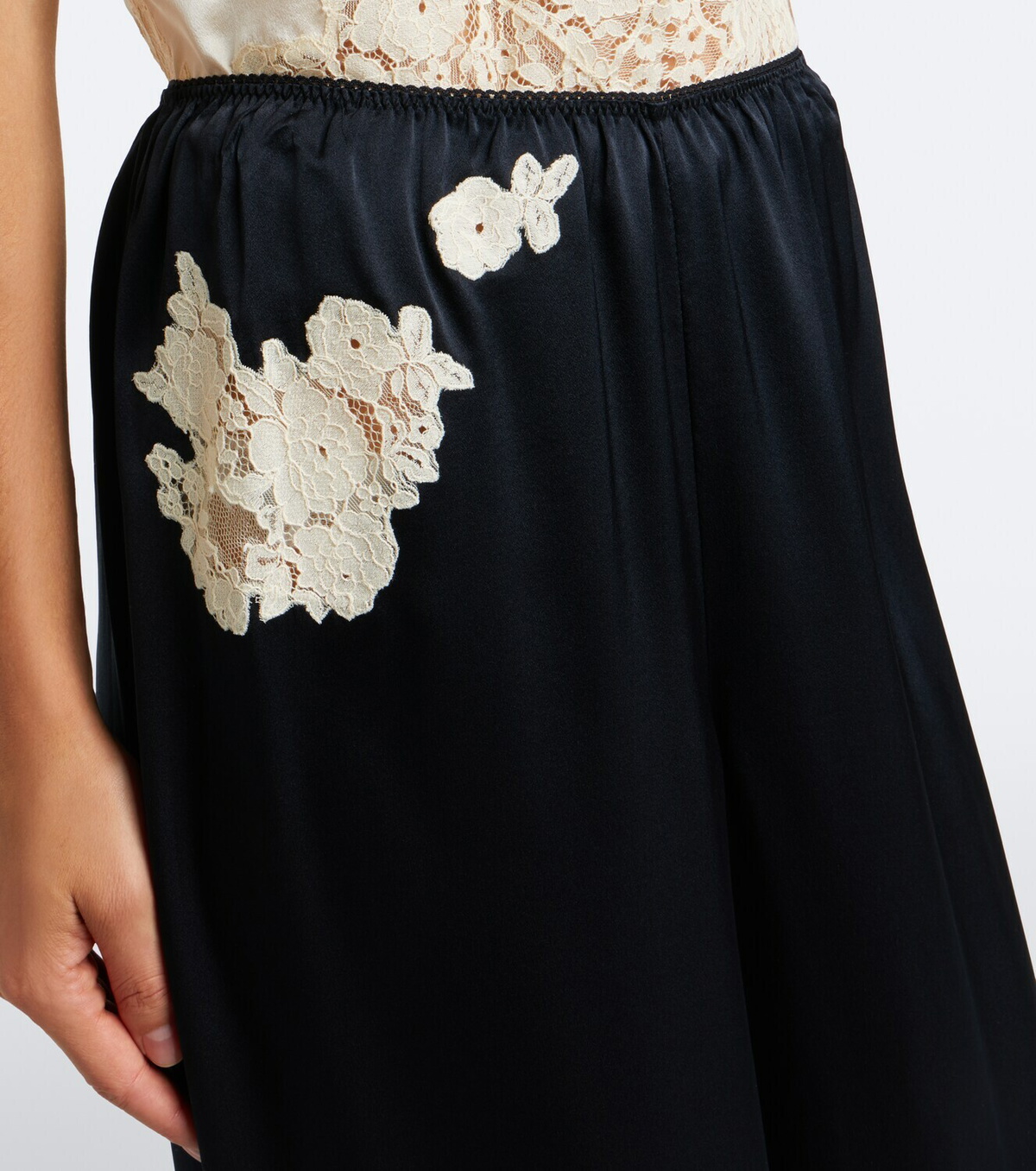 Dôen Lavon lace-trimmed silk satin wide-leg pants