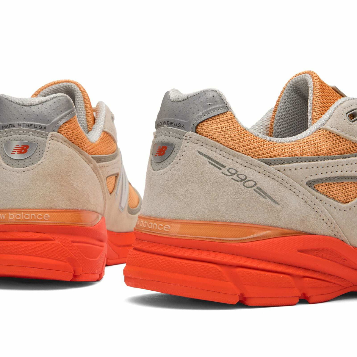 New Balance 990v4 Sneaker in Moonbeam/Tangerine Heat