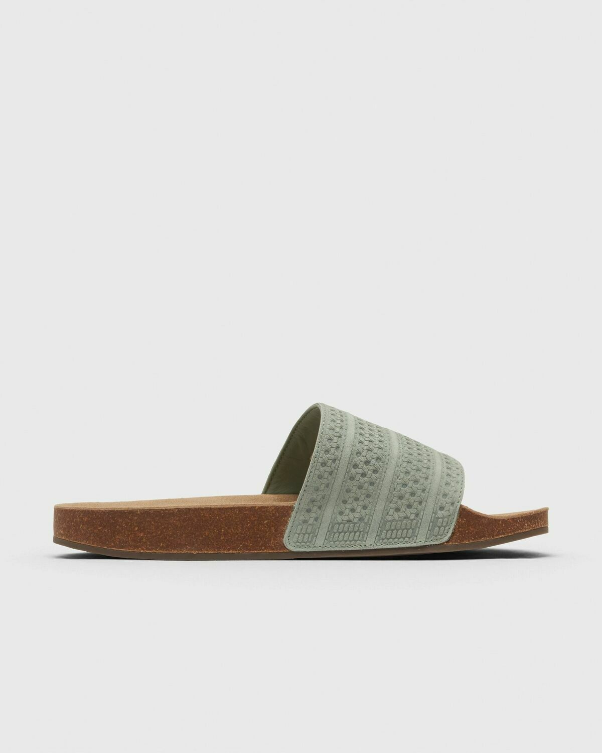 ADILETTE R