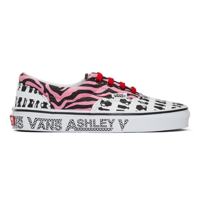wees onder de indruk Schuine streep gelijktijdig Ashley Williams Pink and White Vans Edition Era Sneakers Ashley Williams
