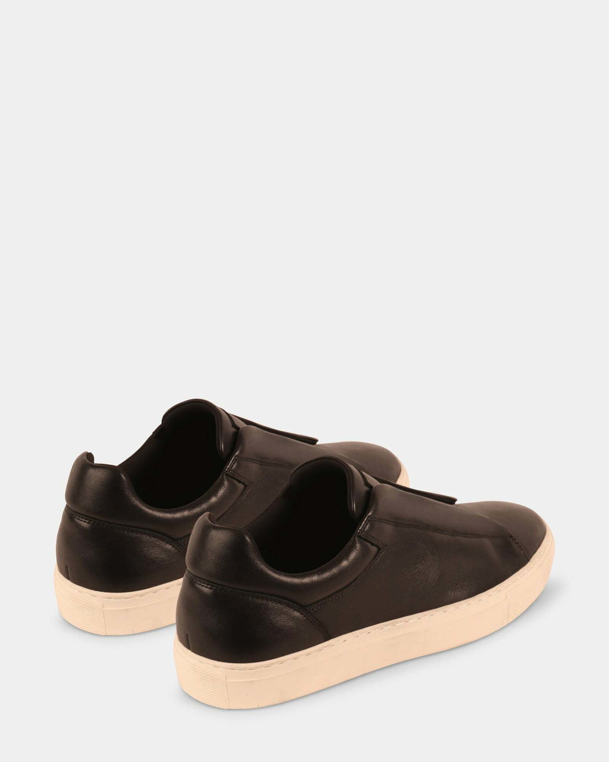 Steve Madden Trey Sneakers in Black
