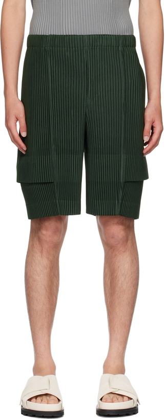 Photo: HOMME PLISSÉ ISSEY MIYAKE Green Cargo Shorts