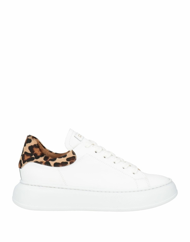 Photo: Via Roma 15 Womens Sneakers in White