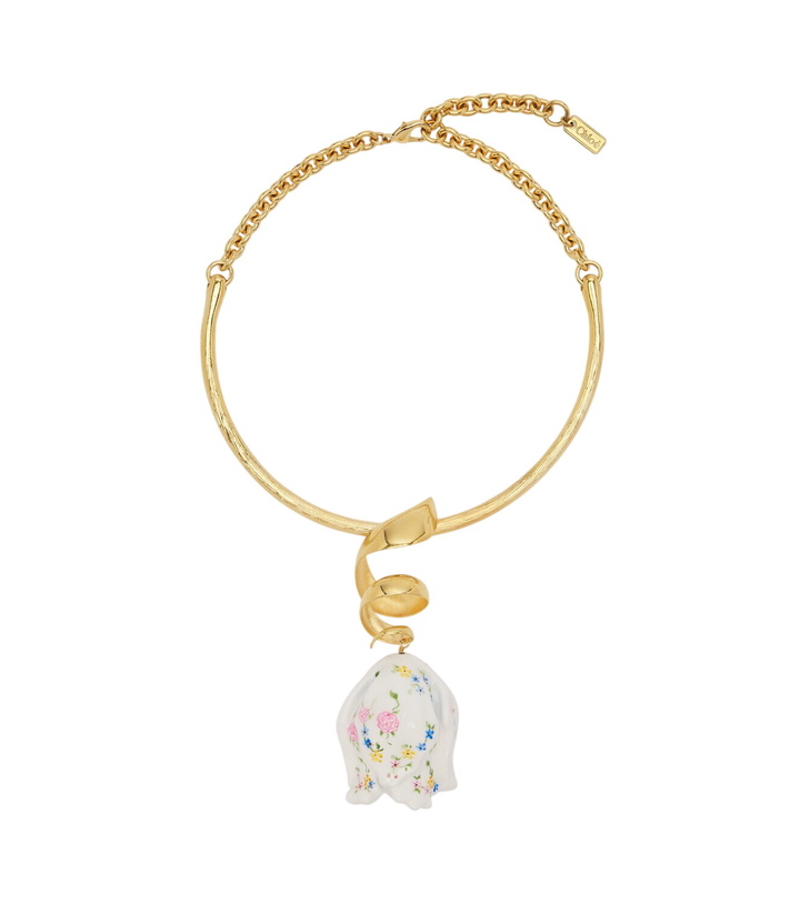 Photo: Chloé Floral pendant necklace