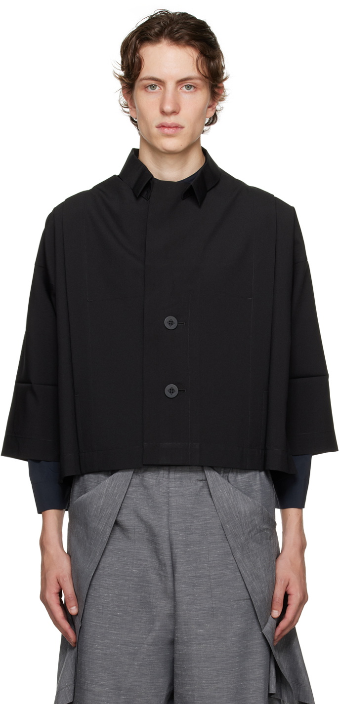 132 5. ISSEY MIYAKE Black Pleated Jacket 132 5. ISSEY MIYAKE