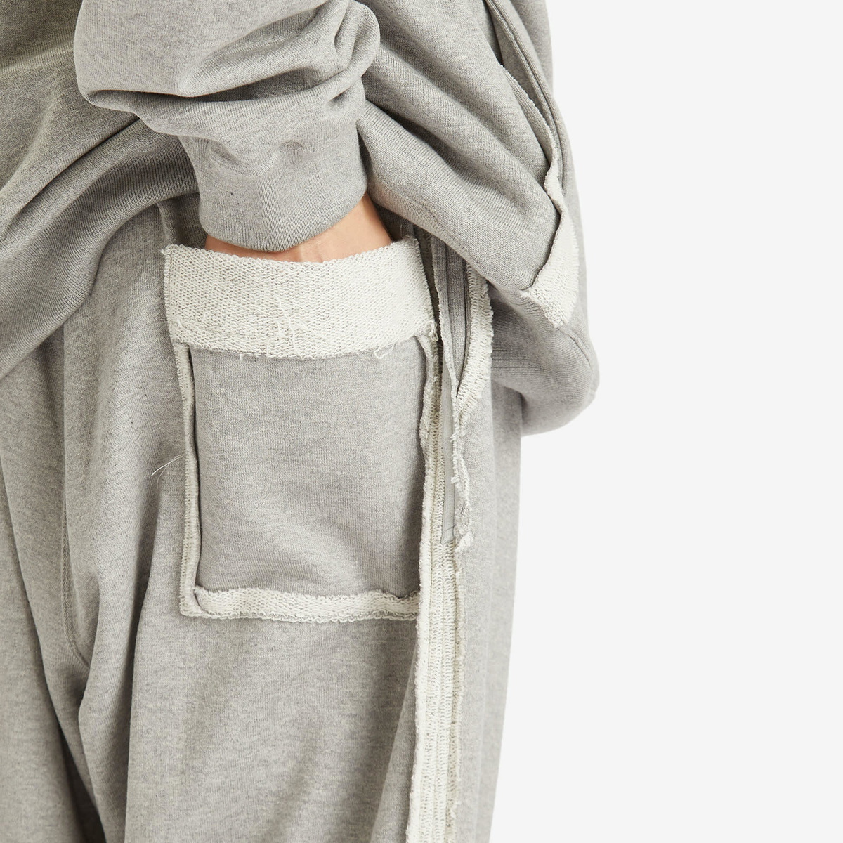MASTERMIND WORLD Men's Cut-Off Sweat Pants in Top Grey
