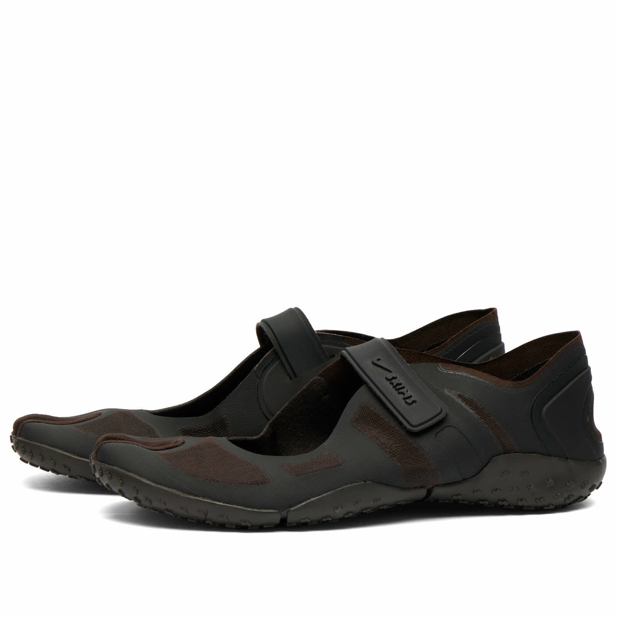 Nike Women's x SKIMS Mesh Rift Sneaker in Velvet Brown(Phoenix)