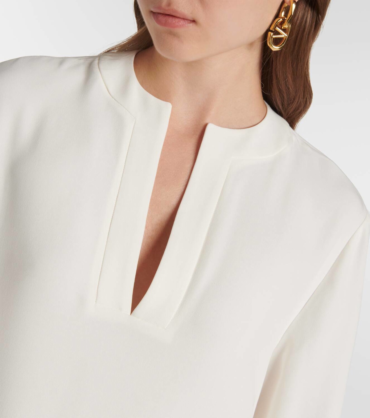 【送料&関税込】Valentino White Silk Top Valentino VGold silk top Valentino