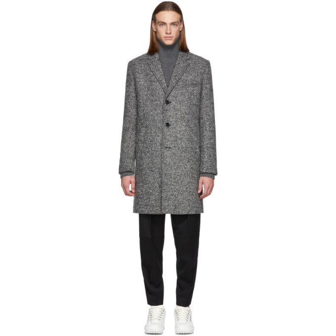 Photo: Hugo Grey Malte 1841 Coat