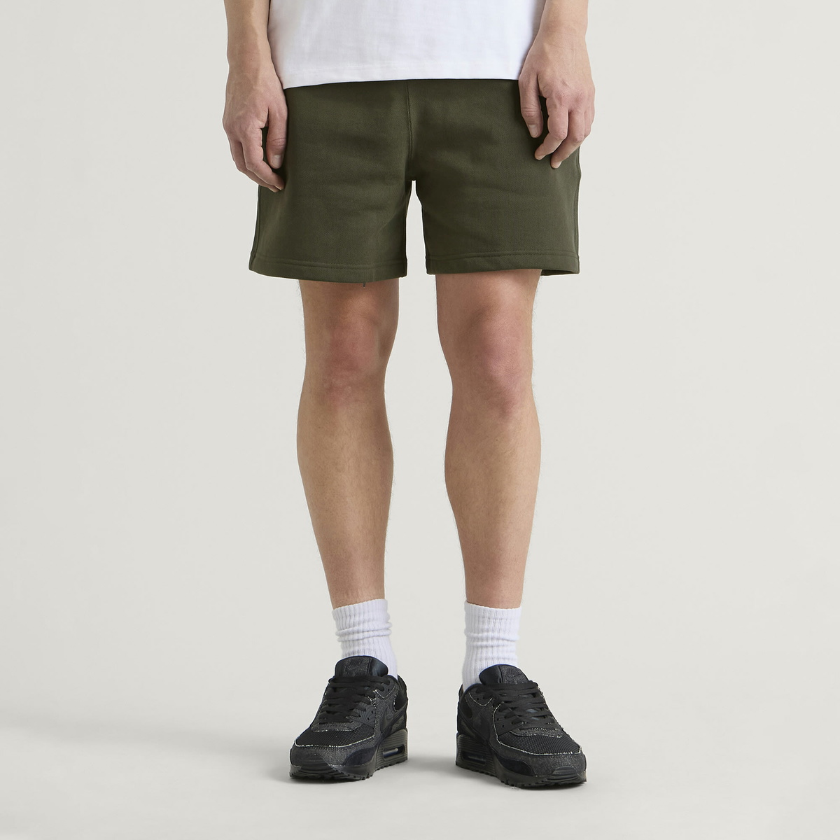 Nike Men's 560 Fleece Short in Cargo Khaki