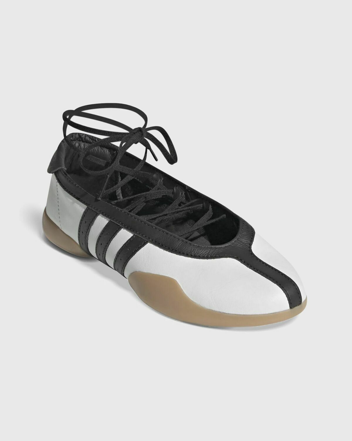 Adidas TAEKWONDO MEI BALLE White Womens Lowtop