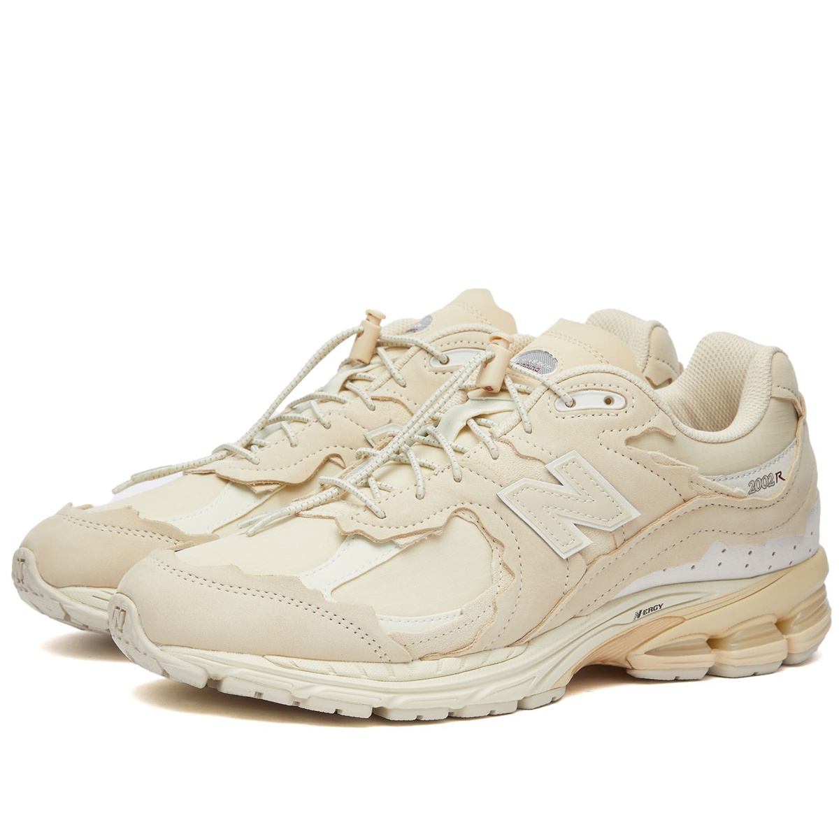 New Balance M2002RDQ Sneakers in Sandstone New Balance