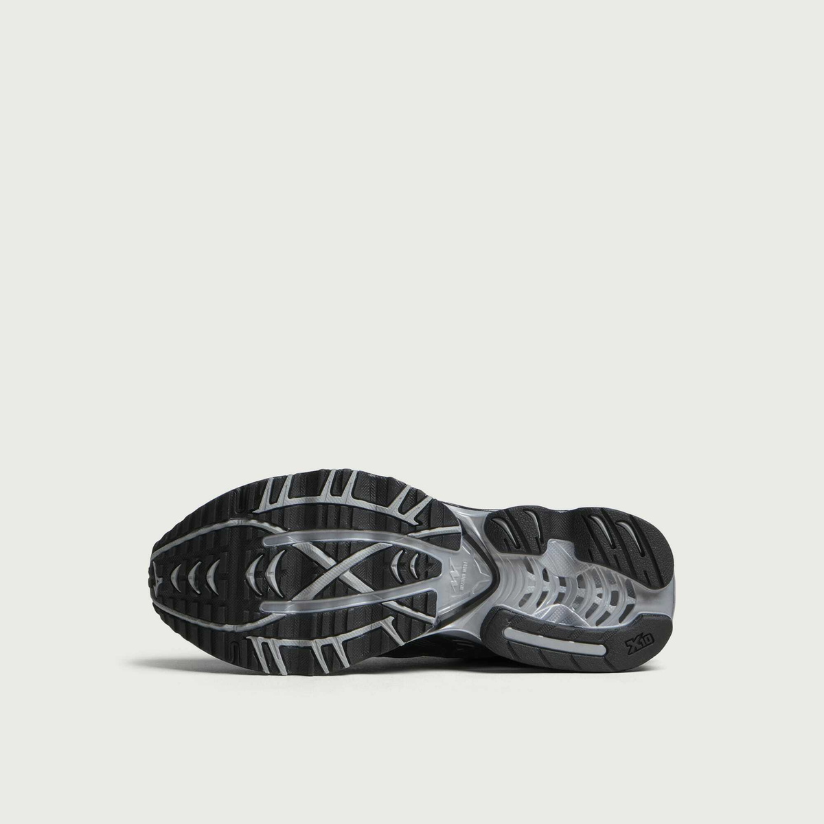Mizuno Wave Prophecy 1 OG Sneaker in Iron Gate/Silver/Black