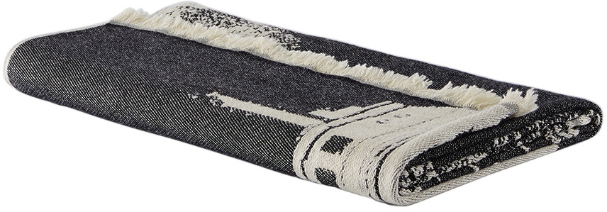 Serapis Black & White Port Towel